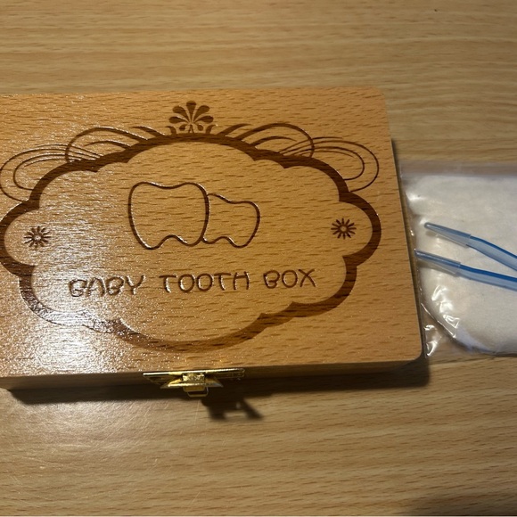 BNIB ❤️Wooden Baby Tooth Box Keepsake Organizer - Picture 2 of 5